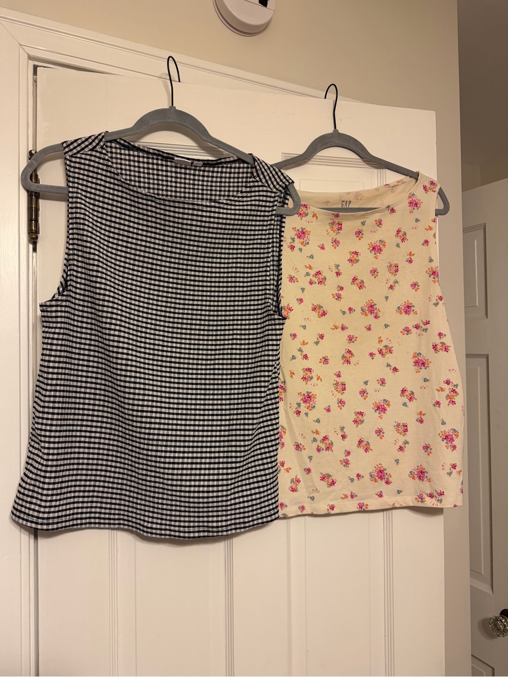2 GAP Boatneck Tank Tops